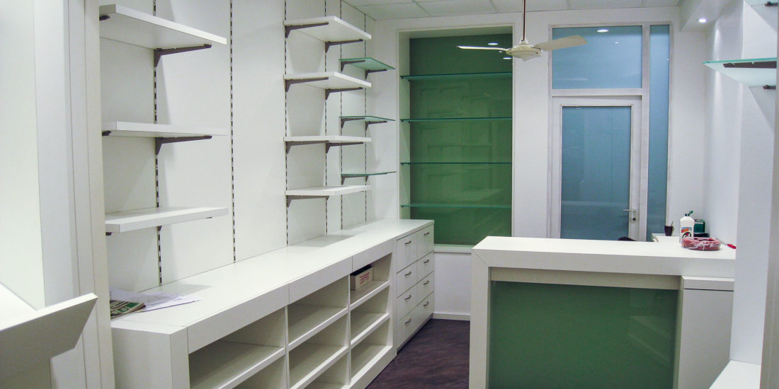 Giga-architectures-intérieur-mobilier-sur-mesure-magasin-maroquinerie